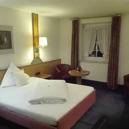 Hotel-gasthof Maisberger فندق